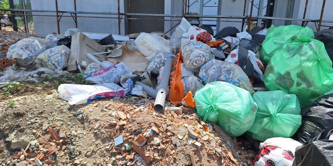 Gestionarea necorespunzătoare a deșeurilor și praful produs pe șantierele din Timișoara, amendate cu peste 600.000 de lei/Foto