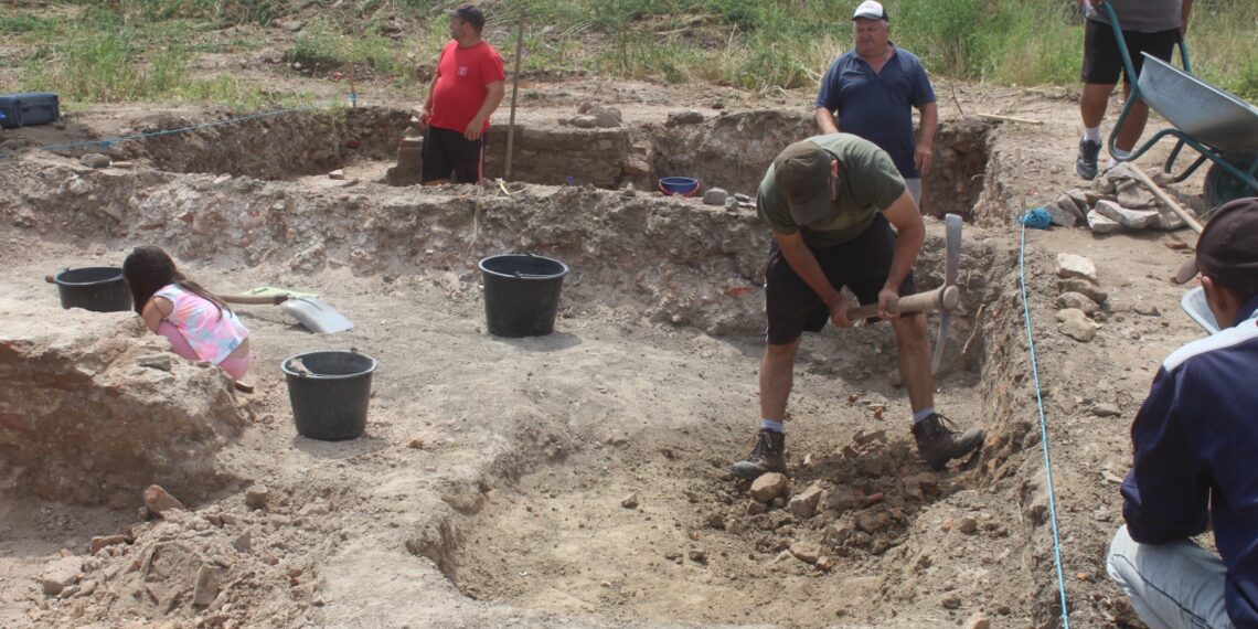 A început cea de-a opta campanie de săpături arheologice la Igriș!/Foto