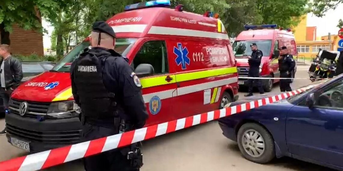 O femeie de 43 de ani s-a sinucis. Ea s-a aruncat de la etajul 3, în zona Dâmbovița din Timișoara