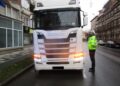 Amenzi de peste 130.000 de lei date de polițiștii locali șoferilor de autovehicule de mare tonaj care au circulat în zone interzise