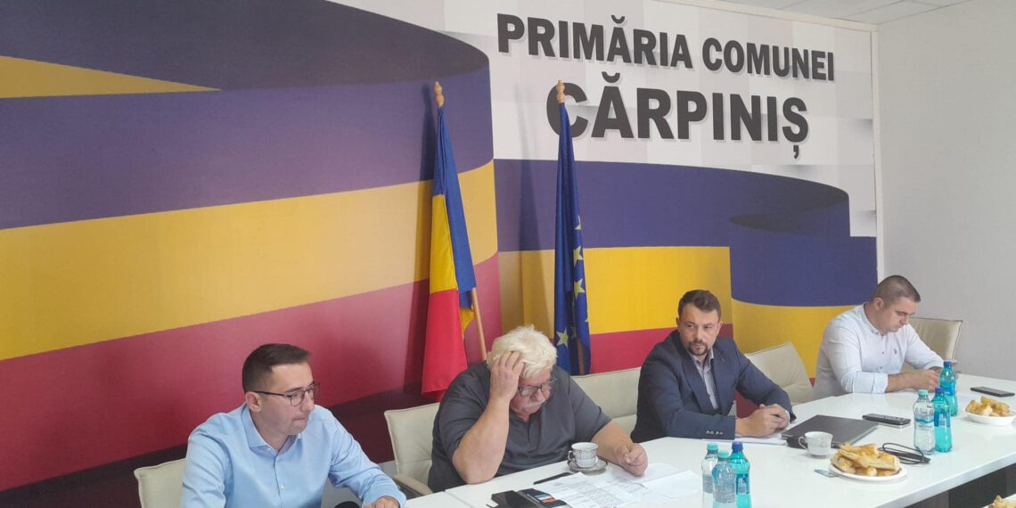 Inițiativă pentru transportul public: Cărpiniș a găzduit întâlnirea pentru formarea ADI TRANS TIMIȘ