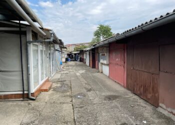 Continuă demolarea construcțiilor ilegale din Timișoara. Sunt vizate cele din Piața Aurora/Foto