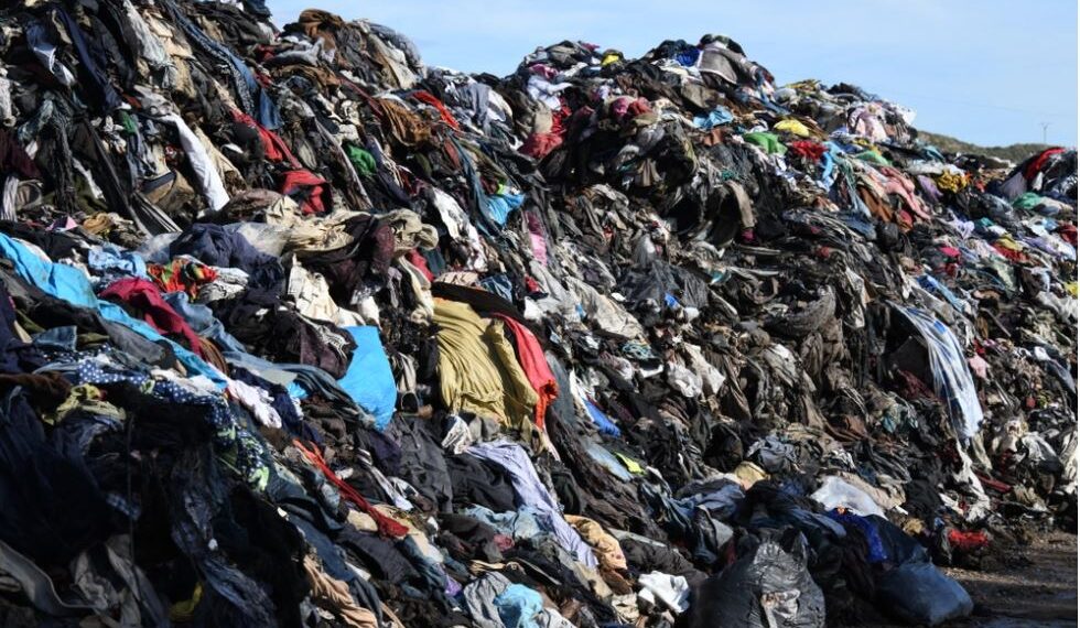 Timișoara are acord pentru colectarea și reciclarea deșeurilor textile