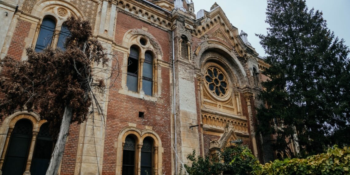 Primăria Timișoara caută constructor pentru punerea în siguranță a Sinagogii din Fabric/Foto