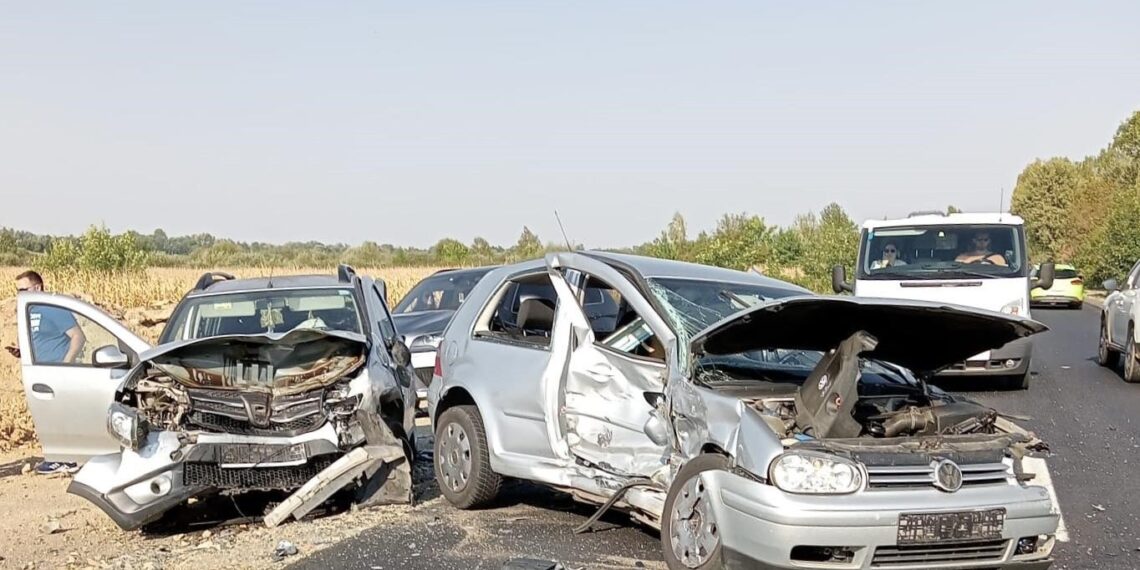 Accident cu două victime pe drumul dintre Coșava și Margina