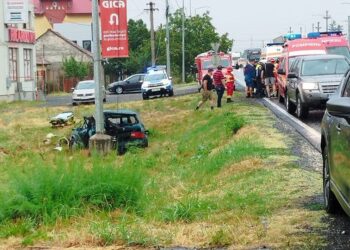 Șofer rănit într-un accident pe Calea Lugojului