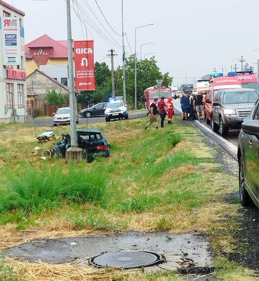 Șofer rănit într-un accident pe Calea Lugojului