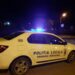 Scandalagiu încătușat la Gara de Nord din Timișoara. A vrut să urce pe capota mașinii de patrulare a Poliției Locale