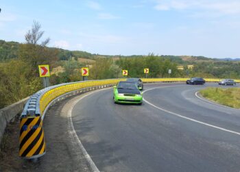 În zonele Plugova și Armeniș se montează parapet pe rulouri