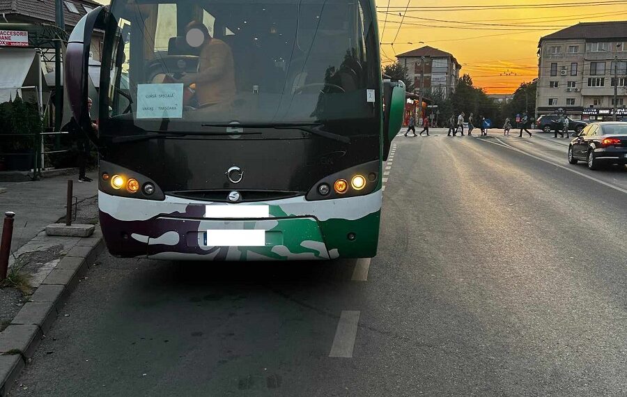 Șofer care efectua curse de persoane, sancționat de polițiștii locali din Timișoara. Care e motivul
