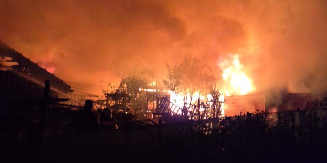 Incendiu la o anexă din Arad