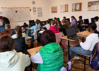 Elevii cu rezultate deosebite din Timișoara în anul școlar precedent vor fi premiați