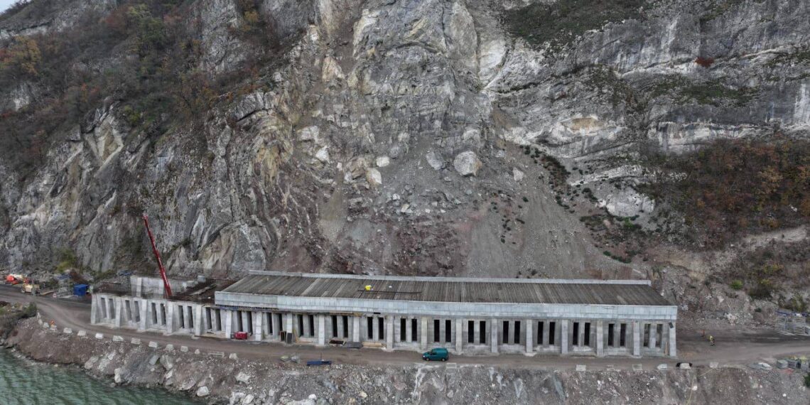 Continuă lucrările pe Clisura Dunării, zona Berzasca