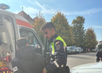 Un tânăr care voia să își pună capăt zilelor, salvat de polițiștii din Oțelu Roșu