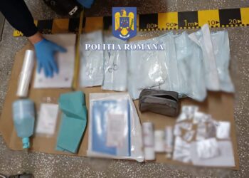 Bărbat cercetat de Poliție după ce le-a făcut acasă tratamente pacienților