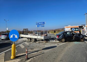 Patru persoane rănite în urma unui accident rutier produs în municipiul Lugoj