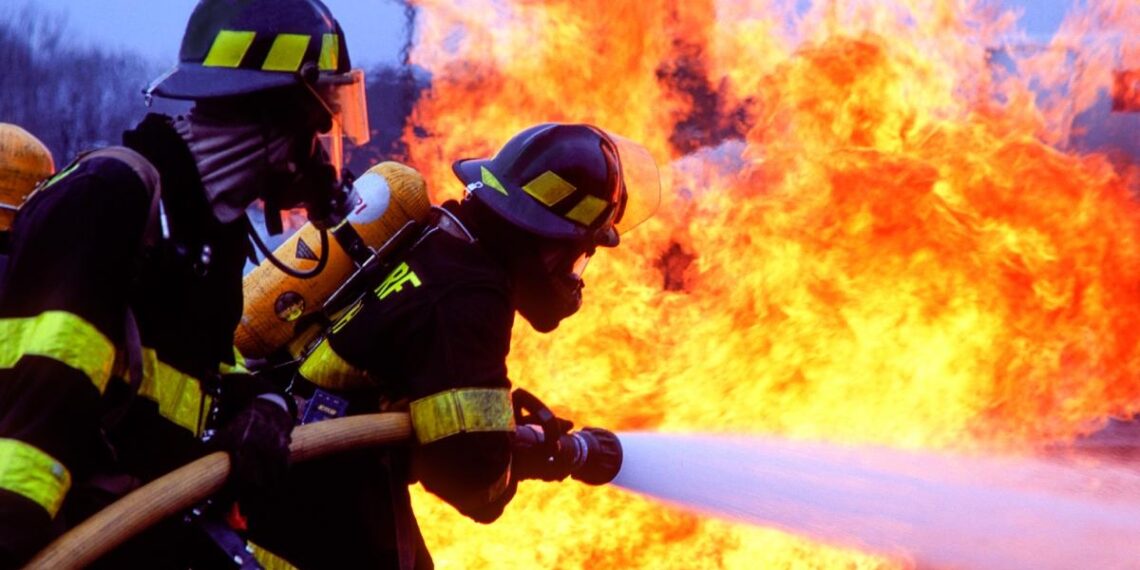 Incendiu de proporții la o cabană din Păiușeni