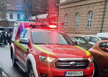 Femeie rănită la Timișoara de un ornament căzut de pe clădire