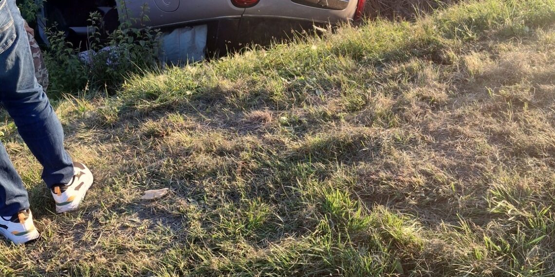 O șoferiță cu alcoolemie de 0,77 mg/l s-a răsturnat cu mașina lângă Timișoara