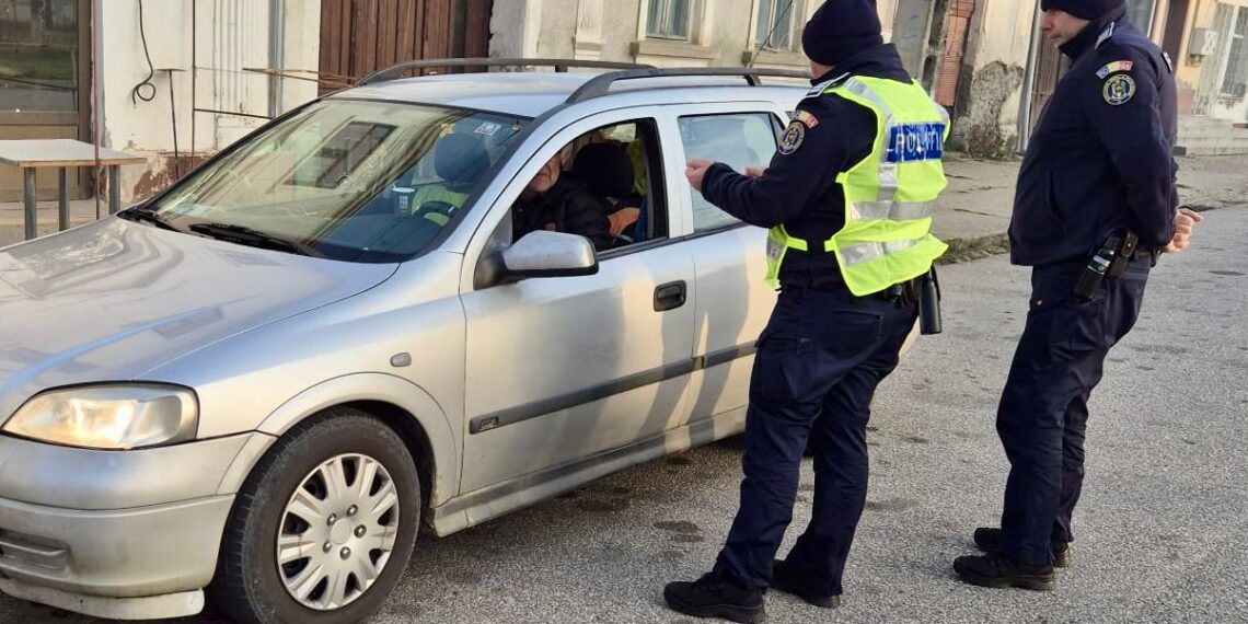 Razie a polițiștilor arădeni la Gurahonţ