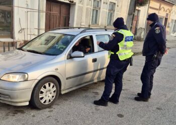 Razie a polițiștilor arădeni la Gurahonţ