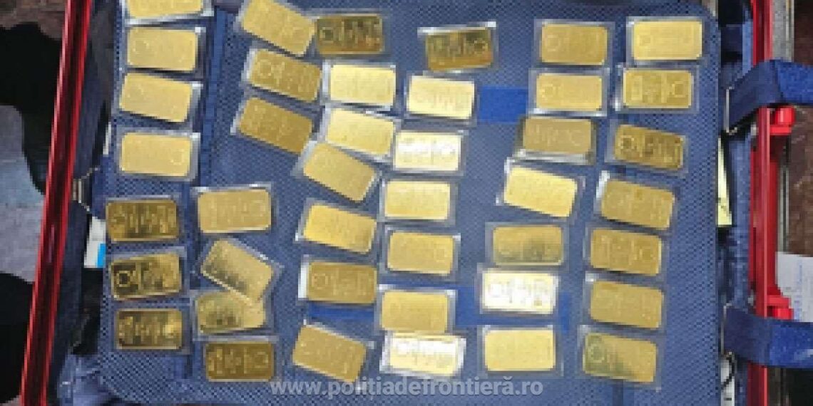 Zeci de lingouri din aur nedeclarate, descoperite în bagajele unui bărbat la Aeroportul Timișoara