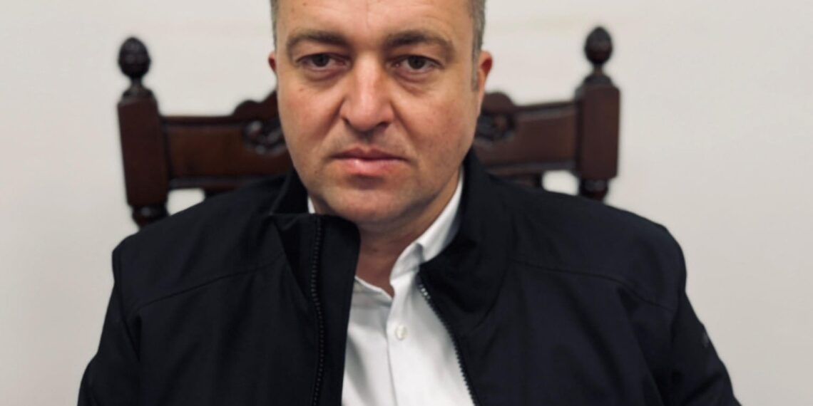 Locuitorii satului Hernecova, care aparține de orașul Recaș, vor circula pe un drum cu asfalt nou