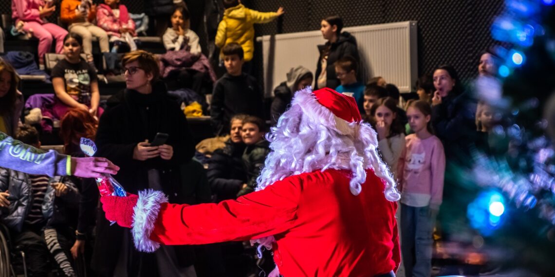 „Crăciun pentru toți copiii” – un dar cultural pentru copiii din Freidorf