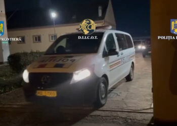 Zeci de percheziții efectuate în această dimineață/VIDEO