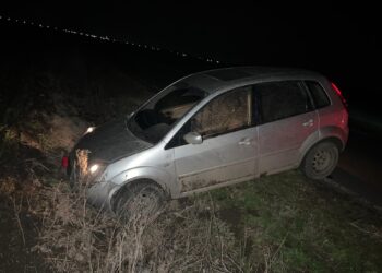 Adolescent reținut, în Timiș, pentru furtul unei mașini și conducere fără permis