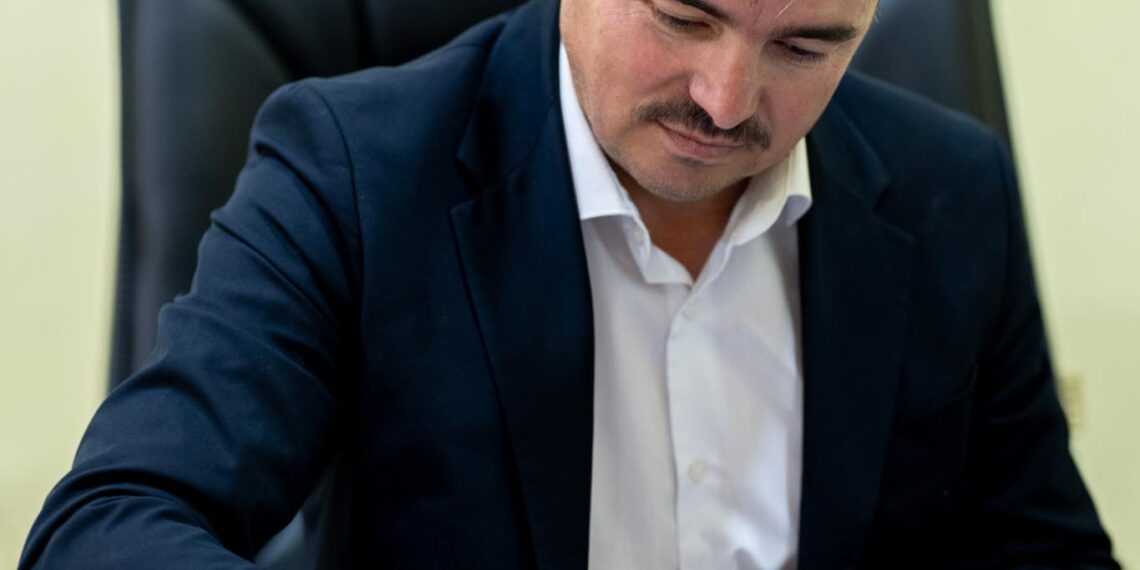 Comloșu Mare: Proiect pentru modernizarea iluminatului public stradal