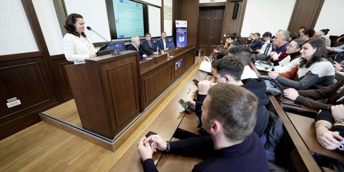 A fost lansat proiectul de 2,5 milioane de lei prin care 400 de studenți ai UPT vor participa la stagii de practică în firme