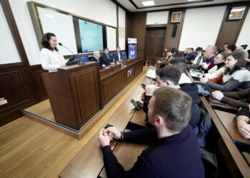 A fost lansat proiectul de 2,5 milioane de lei prin care 400 de studenți ai UPT vor participa la stagii de practică în firme