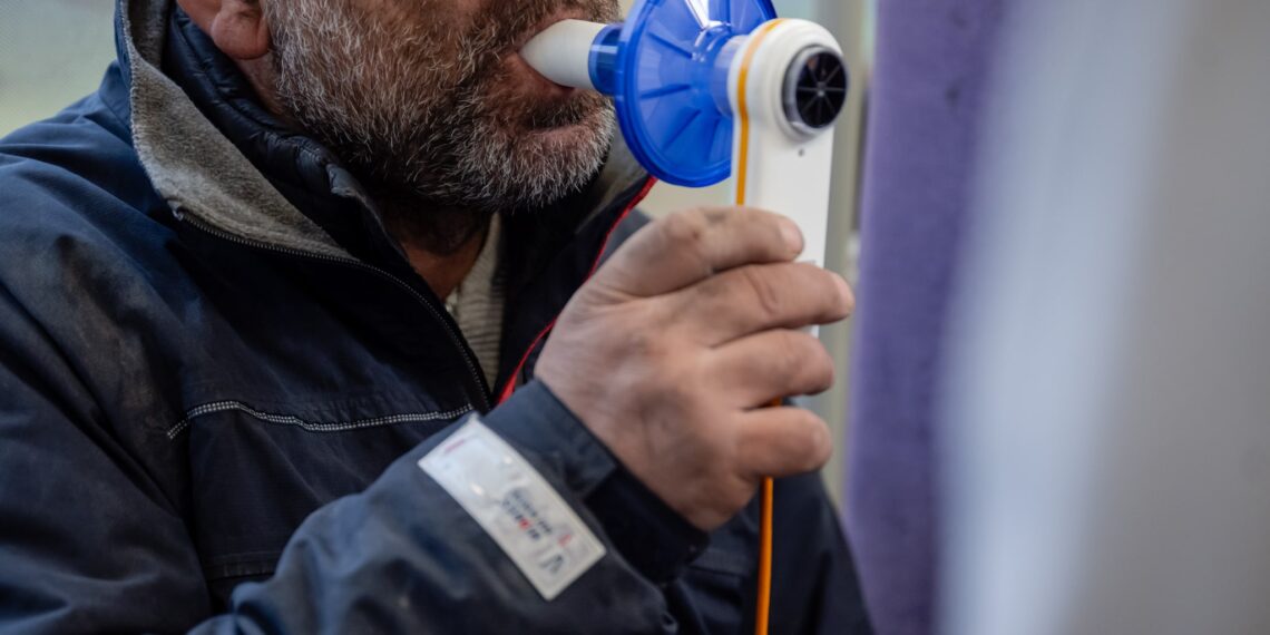 Spirometrii gratuite în tramvaiul dedicat sănătății plămânilor, pe liniile 8 și 9