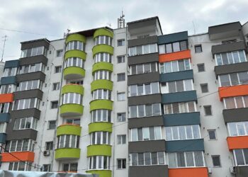 S-a prelungit perioada de depunere a proiectelor pentru reabilitarea termică a blocurilor, prin Programul Regional Vest