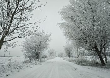 Ninsoare industrială în Chișoda. Fenomen rar și spectaculos, observat în noaptea de 14 pe15 ianuarie