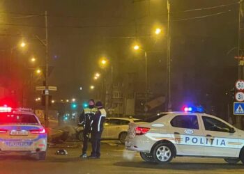 4 tineri cu vârste între 19-23 de ani, răniți într-un accident la Timișoara