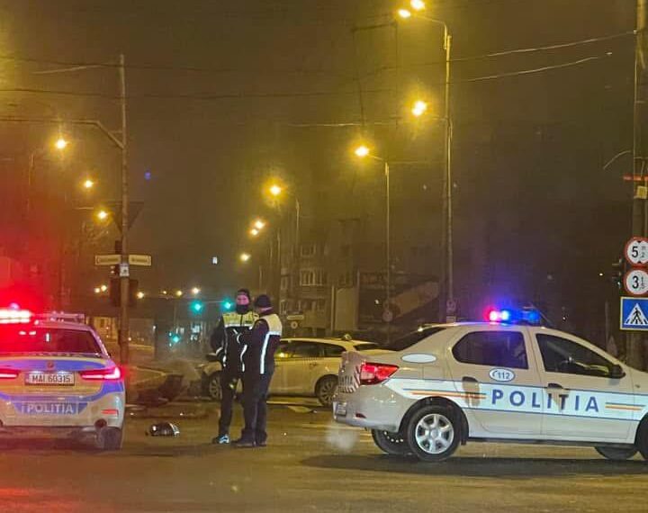 4 tineri cu vârste între 19-23 de ani, răniți într-un accident la Timișoara