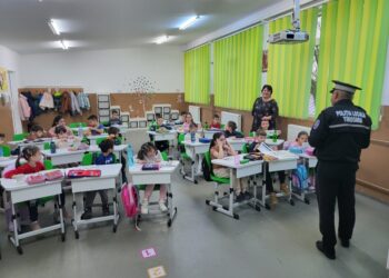 Ziua Internațională pentru nonviolență în școli, marcată de polițiștii locali alături de sute de elevi timișoreni