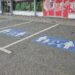 Zeci de sancțiuni aplicate celor care au parcat pe locurile destinate persoanelor cu dizabilități sau pentru cei însoțiți de copii