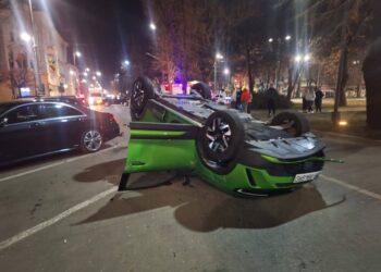 Accident pe o stradă din Arad. Unul din șoferi era băut