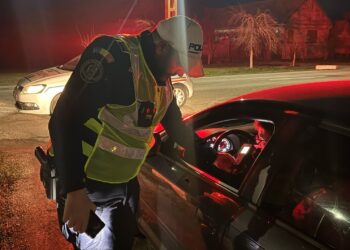 Zeci de sancțiuni aplicate de polițiștii rutieri din Lugoj. Un șofer a rămas fără permis