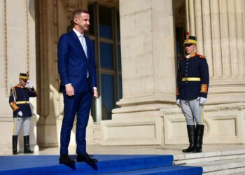 Alfred Simonis: „Moartea regelui”, bucuria nebunilor
