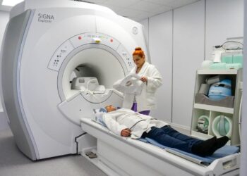 Rezonanță magnetică și diagnostic personalizat, în 48 de ore. RMN Imagisticas elimină perioadele de așteptare pentru pacient