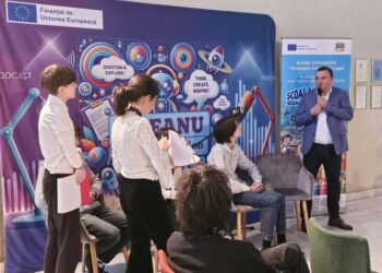 Călin Dobra, primul invitat al podcastului lansat de elevii unei școli lugojene