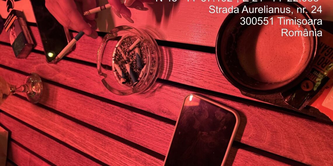 Fumători arși la buzunare de pompieri în Timișoara