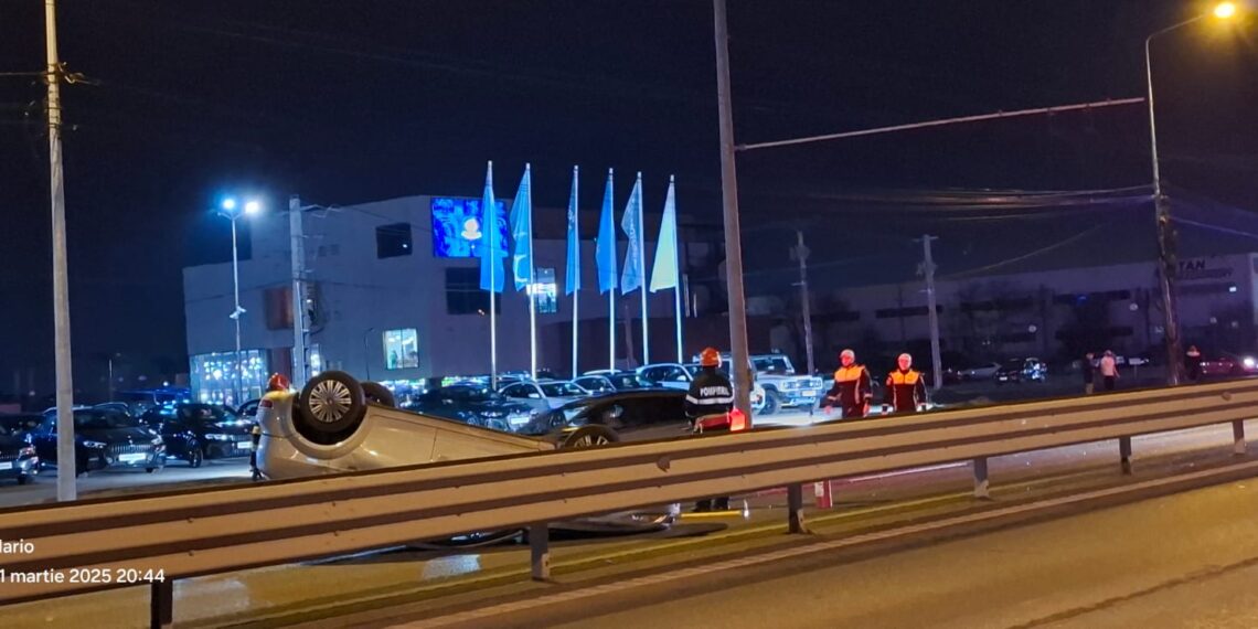 Un copil de 9 ani și doi adulți răniți într-un accident la intersecția străzilor Carpați și Calea Lugojului