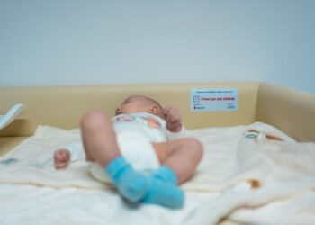 60 de cabinete medicale din mediul rural, dotate cu aparatură