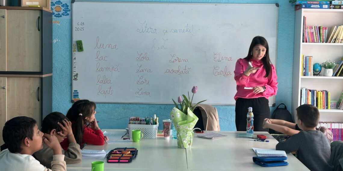 Asociația Educația la Sat dă startul unui nou proiect dedicat copiilor din Coșteiu