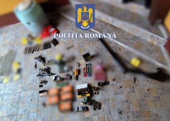 Percheziții și rețineri într-un dosar privind nerespectarea regimului armelor și munițiilor